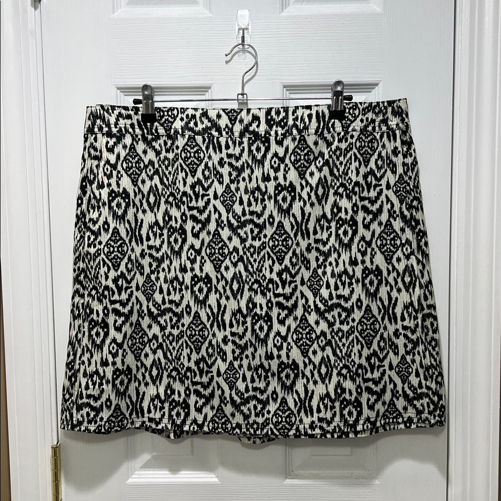 Ripskirt Wrap Skirt Length 2 with Pockets - Black Ikat print Size XL